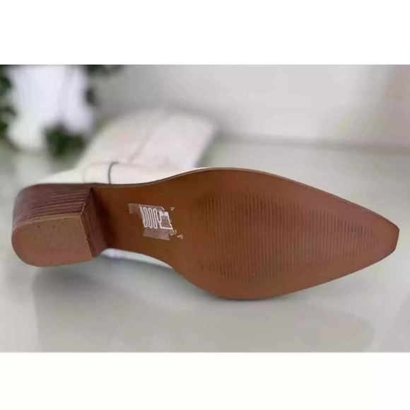 Agency Boot, Size 10, Genuine Leather, Designer Matisse White 2" Heel - Picture 11 of 13